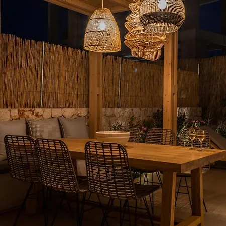 Papadria - Modern Luxury Near Kathisma * Tsoukaladhes