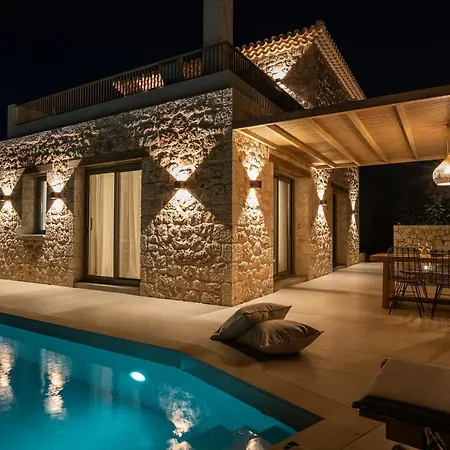 Villa Papadria - Modern Luxury Near Kathisma Tsoukaládhes