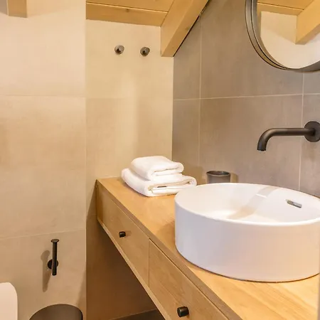 Papadria - Modern Luxury Near Kathisma * Τσουκαλάδες