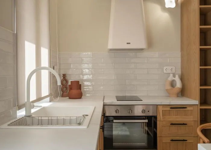 Papadria - Modern Luxury Near Kathisma 빌라 Tsoukaládhes