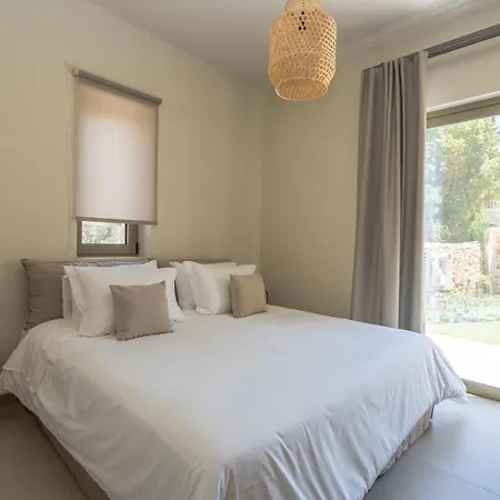 Papadria - Modern Luxury Near Kathisma 别墅 Tsoukaládhes