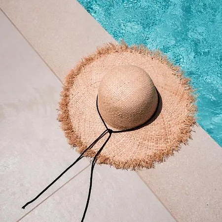 Papadria - Modern Luxury Near Kathisma * Τσουκαλάδες