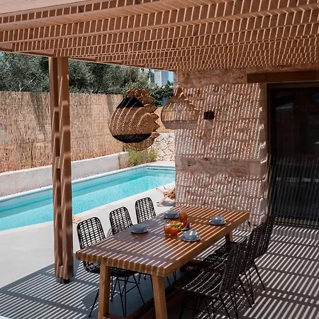 Papadria - Modern Luxury Near Kathisma Vilă *