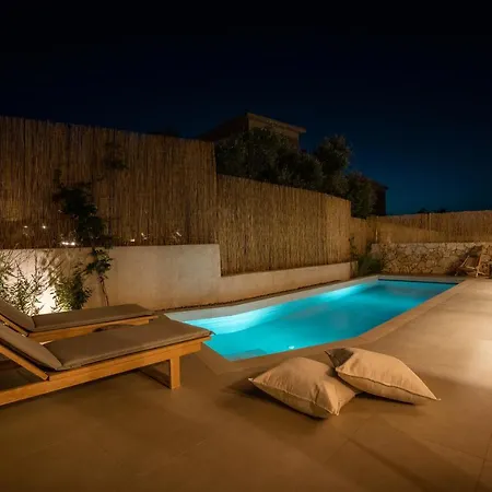 Papadria - Modern Luxury Near Kathisma 别墅 *
