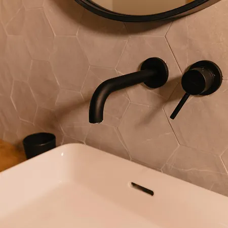 Papadria - Modern Luxury Near Kathisma