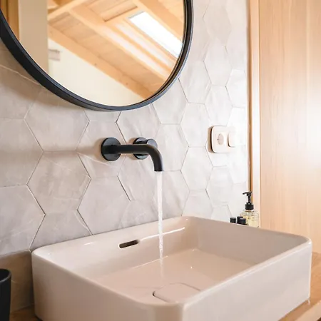 וילה Papadria - Modern Luxury Near Kathisma Tsoukaládhes
