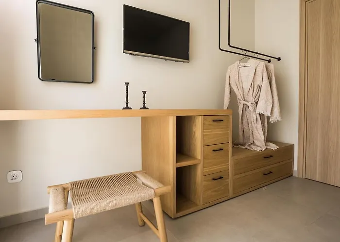 Papadria - Modern Luxury Near Kathisma