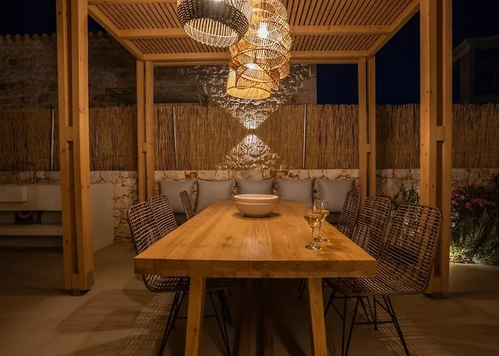 Villa Papadria - Modern Luxury Near Kathisma Tsoukaládhes