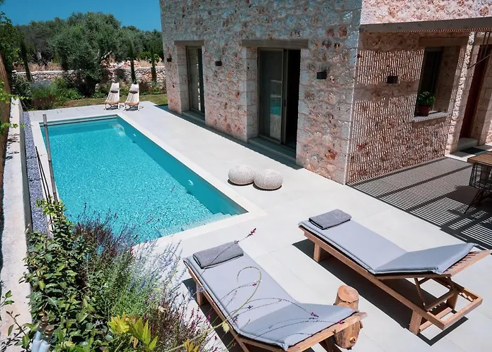 Papadria - Modern Luxury Near Kathisma * Tsoukaládhes