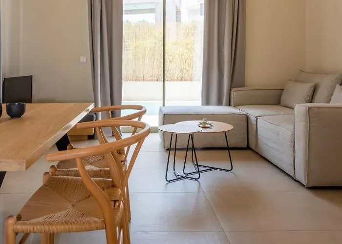 Villa Papadria - Modern Luxury Near Kathisma *